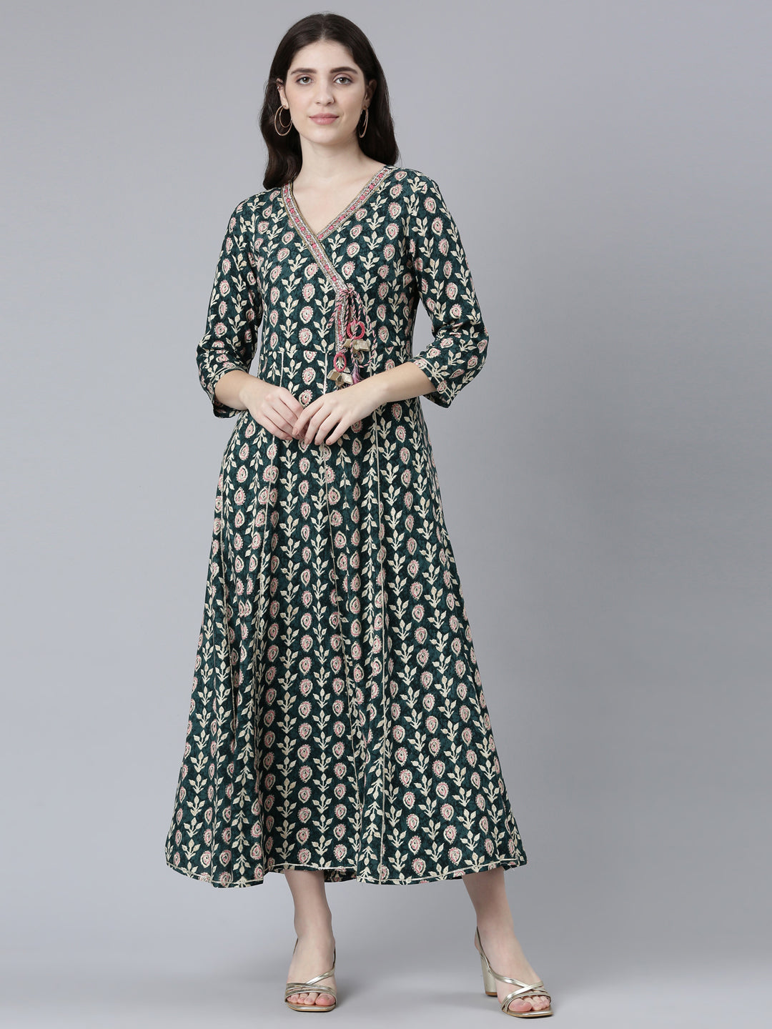 Neeru's Green Straight Casual Printed Dress