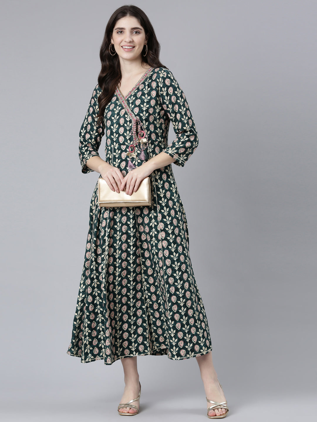 Neeru's Green Straight Casual Printed Dress