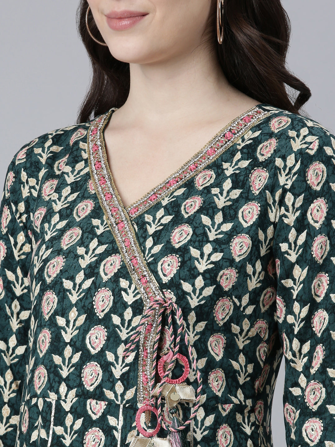 Neeru's Green Straight Casual Printed Dress