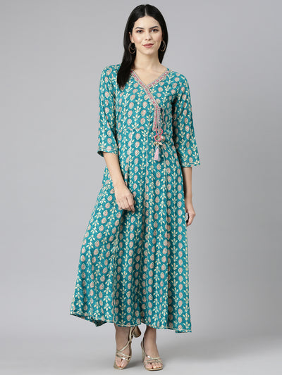 Neeru's Green Straight Casual Printed Dress