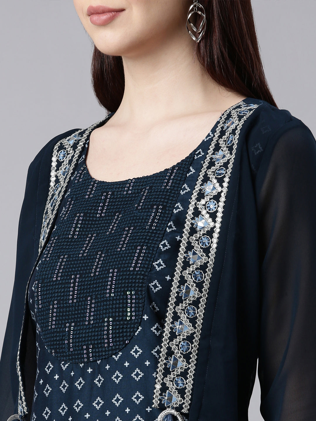 Neerus Black Straight Casual Solid Kurtas