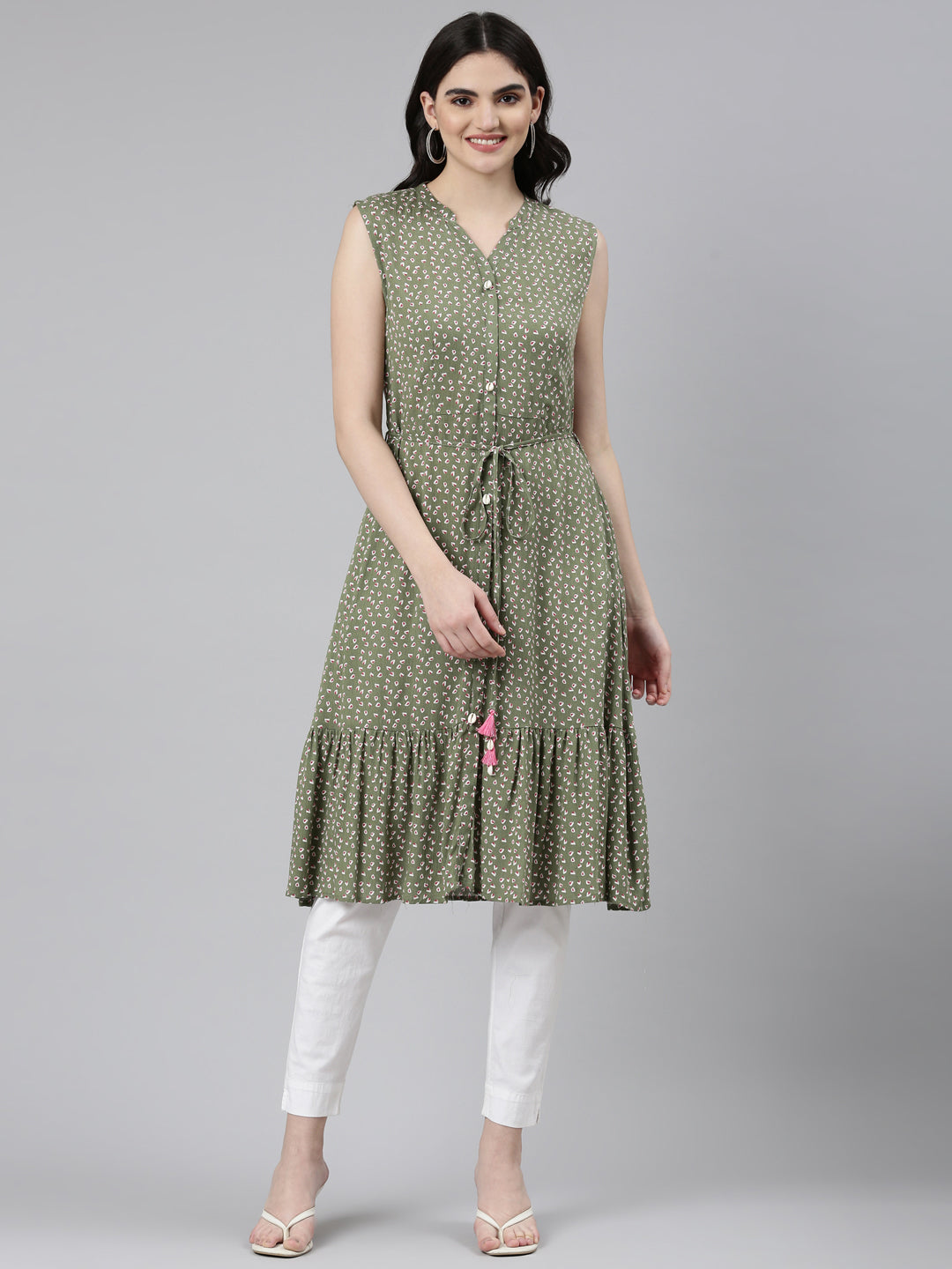 Neeru's Green Straight Casual Printed Dress