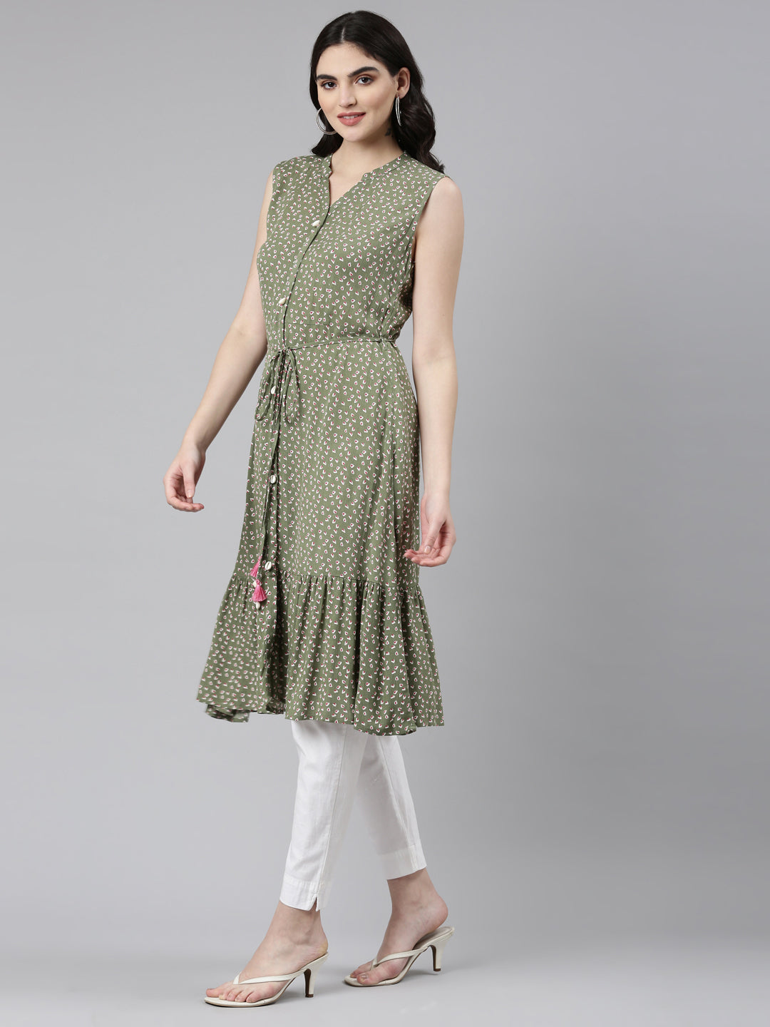 Neeru's Green Straight Casual Printed Dress