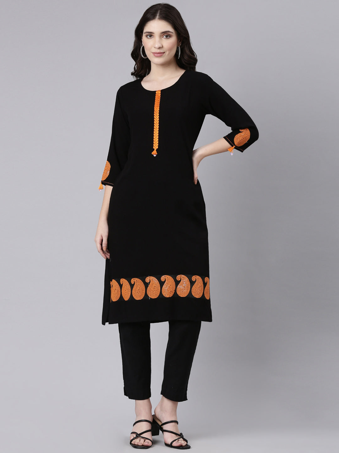 Neeru's Black Regular Straight Solid Kurtas