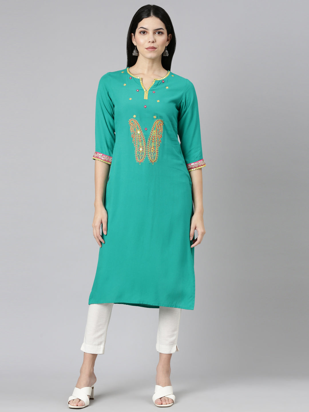 Neeru's Green Regular Straight Solid Kurtas