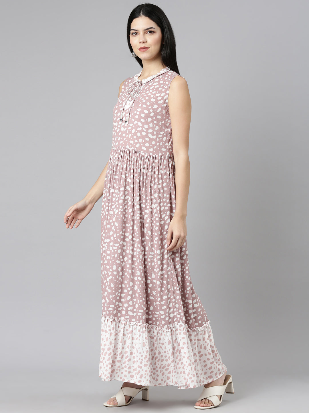 Neeru's Pink Straight Casual Printed Dress