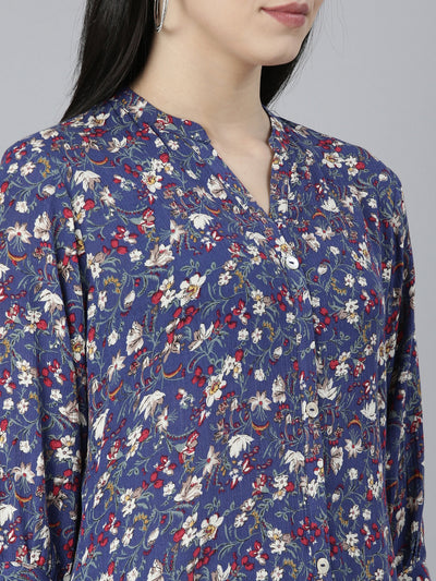 Neerus Blue Regular Straight Floral Kurtas