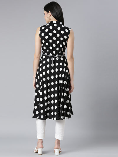 Neerus Black Regular Straight Polka Dots Kurtas