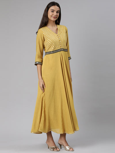 Neeru's Green Straight Casual Solid Dresses