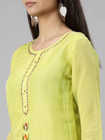 Neeru's Green Regular Straight Floral Kurta And Trousers With Dupatta