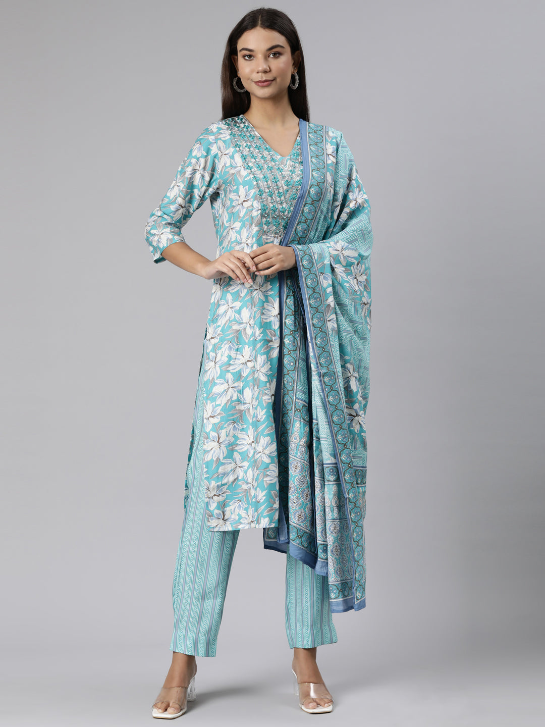 Neeru's Green Regular Straight Floral Kurta And Trousers With Dupatta