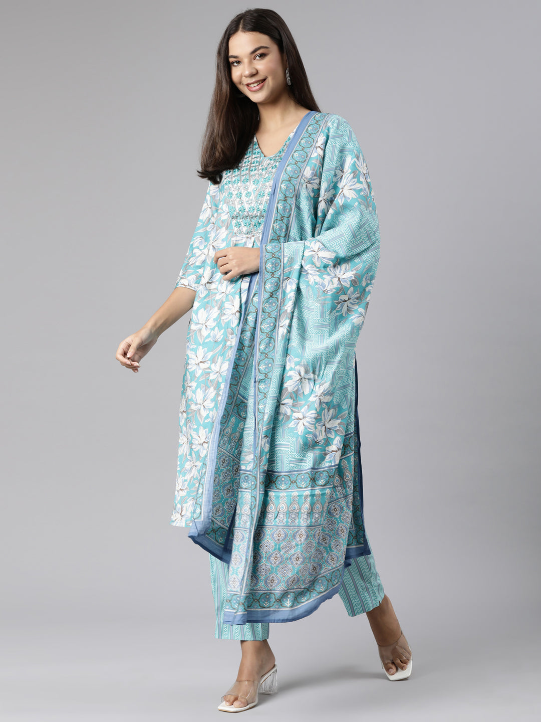 Neeru's Green Regular Straight Floral Kurta And Trousers With Dupatta