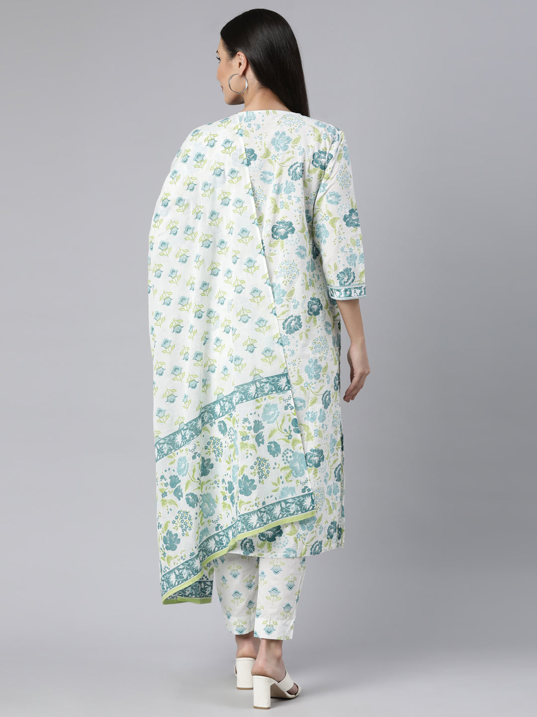 Neerus Green Regular Straight Floral Kurta And  Trousers With Dupatta