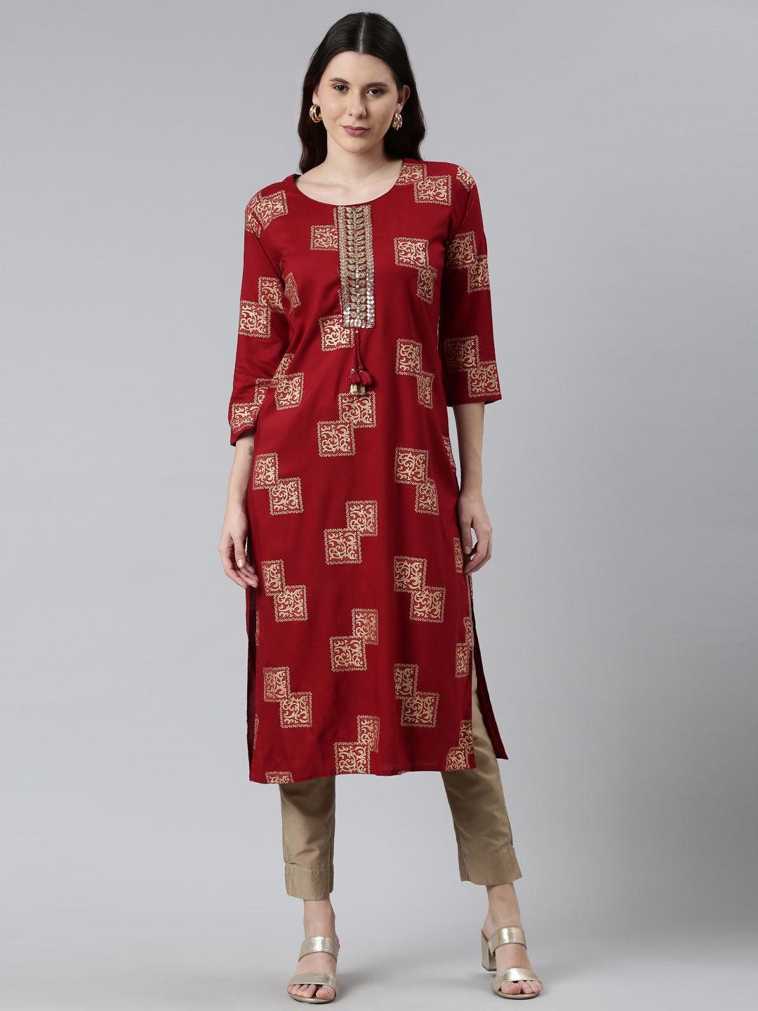 Neerus Women Maroon Printed Kurta