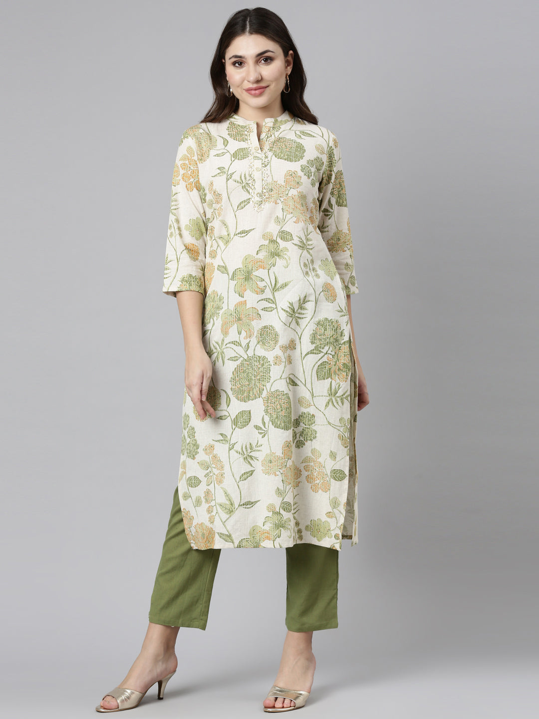 Neeru's Green Regular Straight Printed Kurta And Trousers