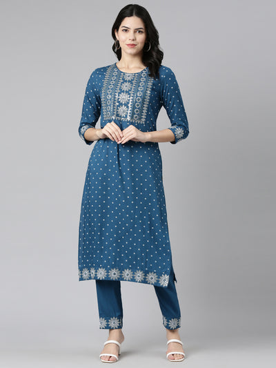 Neeru's Blue Regular Straight Printed Kurta And Trousers