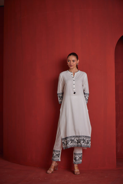 Neeru's White Regular Straight Solid Kurta Sets And Trousers