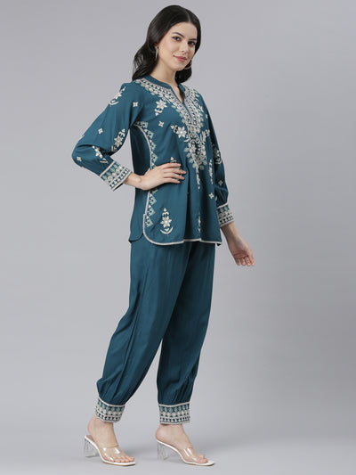 Neerus Green Regular Straight Floral Kurta And Salwar