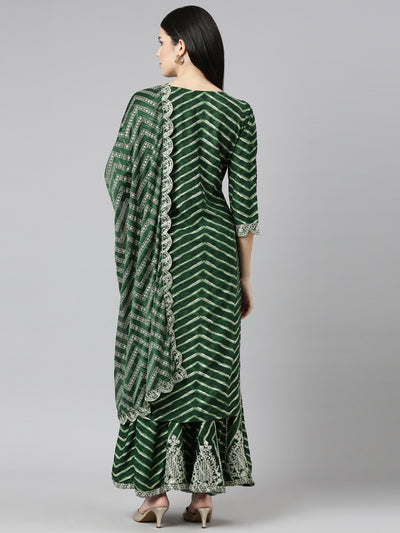 Neeru's Green Regular Straight Printed Kurta And Sharara With Dupatta