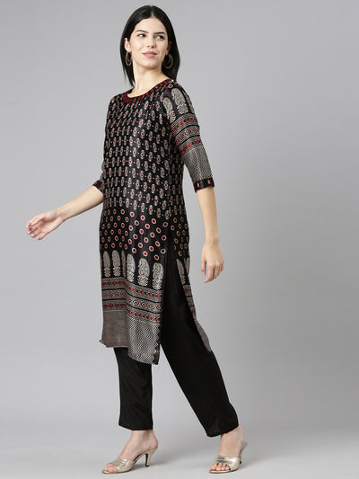 Neeru's Black Regular Straight Printed Readymade Suits