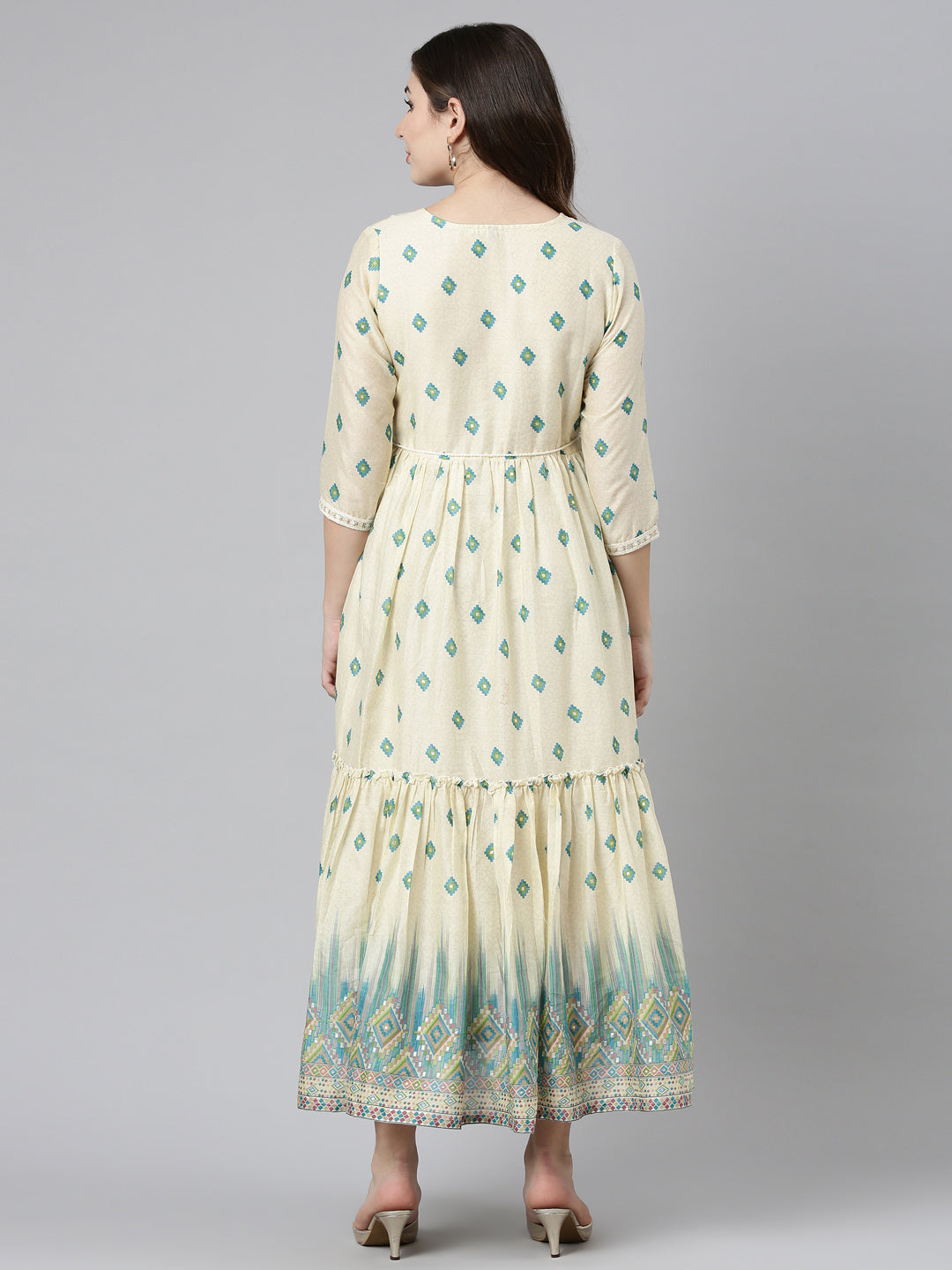 Neeru's Green Straight Casual Printed Dress