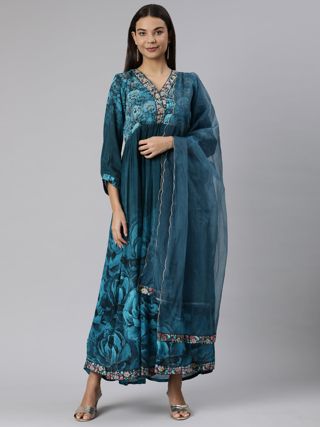 Neeru's Green Regular Straight Floral Kurta And Trousers With Dupatta