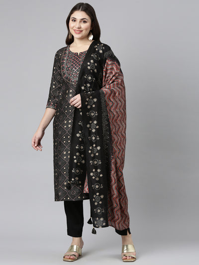 Neeru's Black Regular Straight Printed Readymade Suits