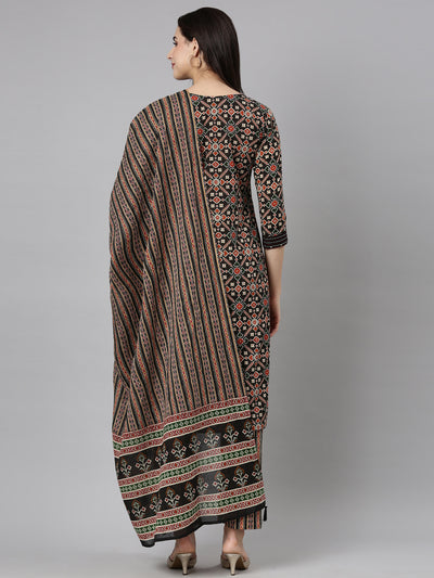 Neerus Black Regular Straight Floral Kurta And  Trousers With Dupatta