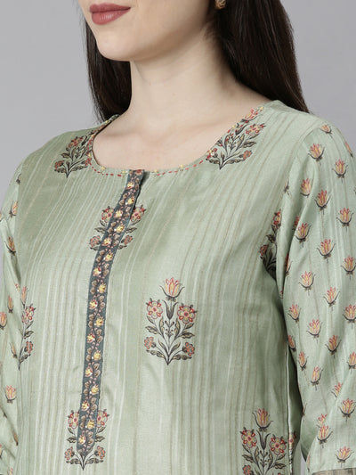 Neeru's Green Regular Straight Floral Kurta And Trousers With Dupatta