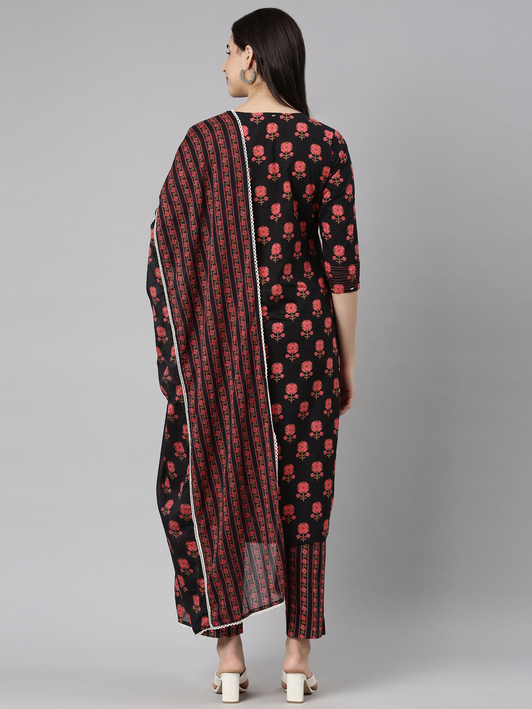 Neerus Black Regular Straight Floral Kurta And  Trousers With Dupatta