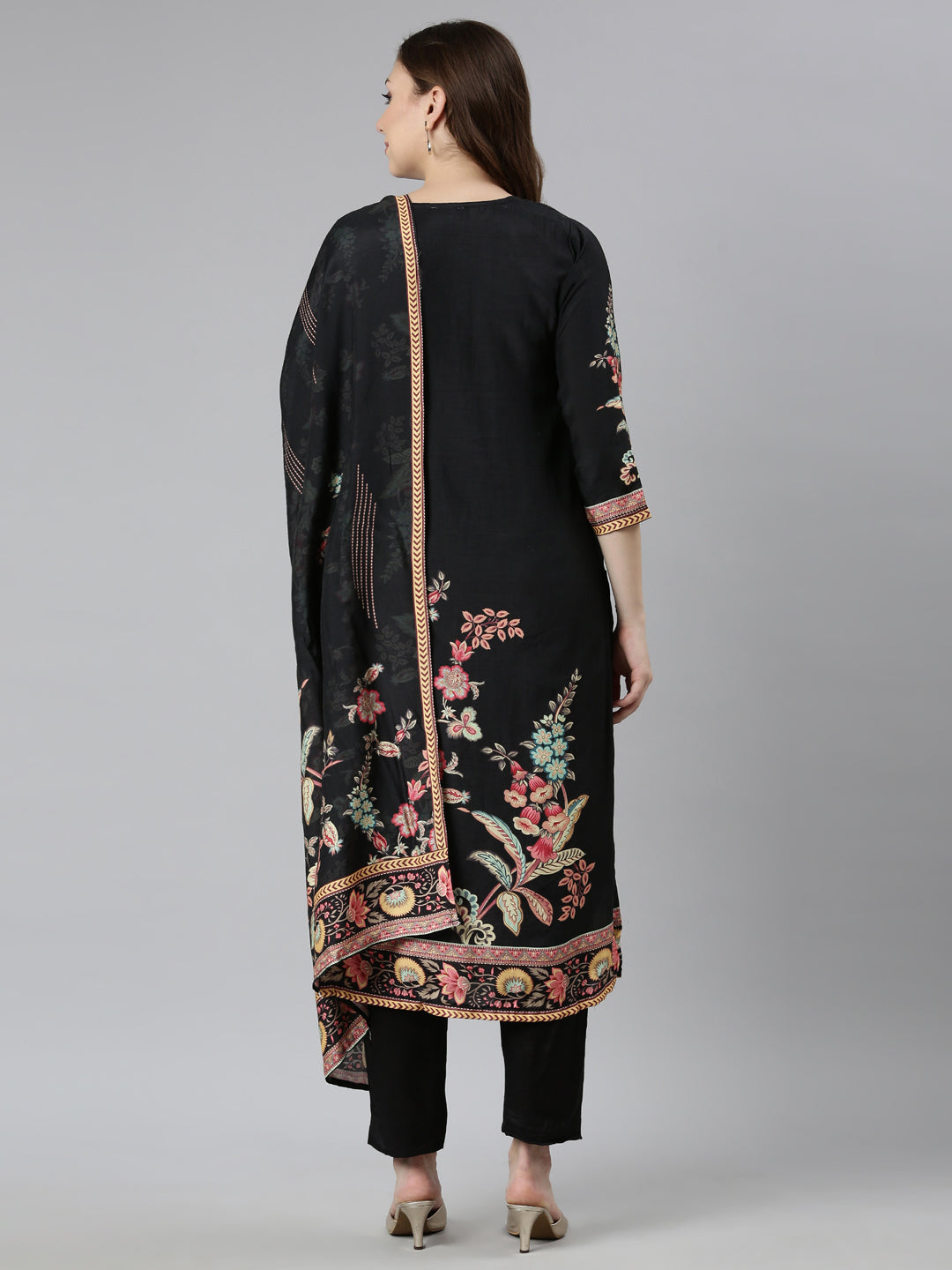 Neerus Black Regular Straight Floral Kurta And  Trousers With Dupatta