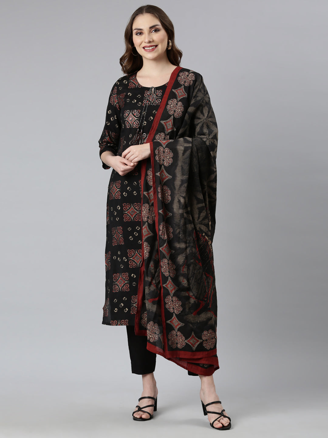 Neerus Black Regular Straight Geometric Kurta And  Trousers With Dupatta