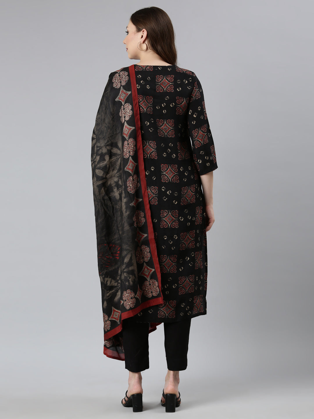 Neerus Black Regular Straight Geometric Kurta And  Trousers With Dupatta