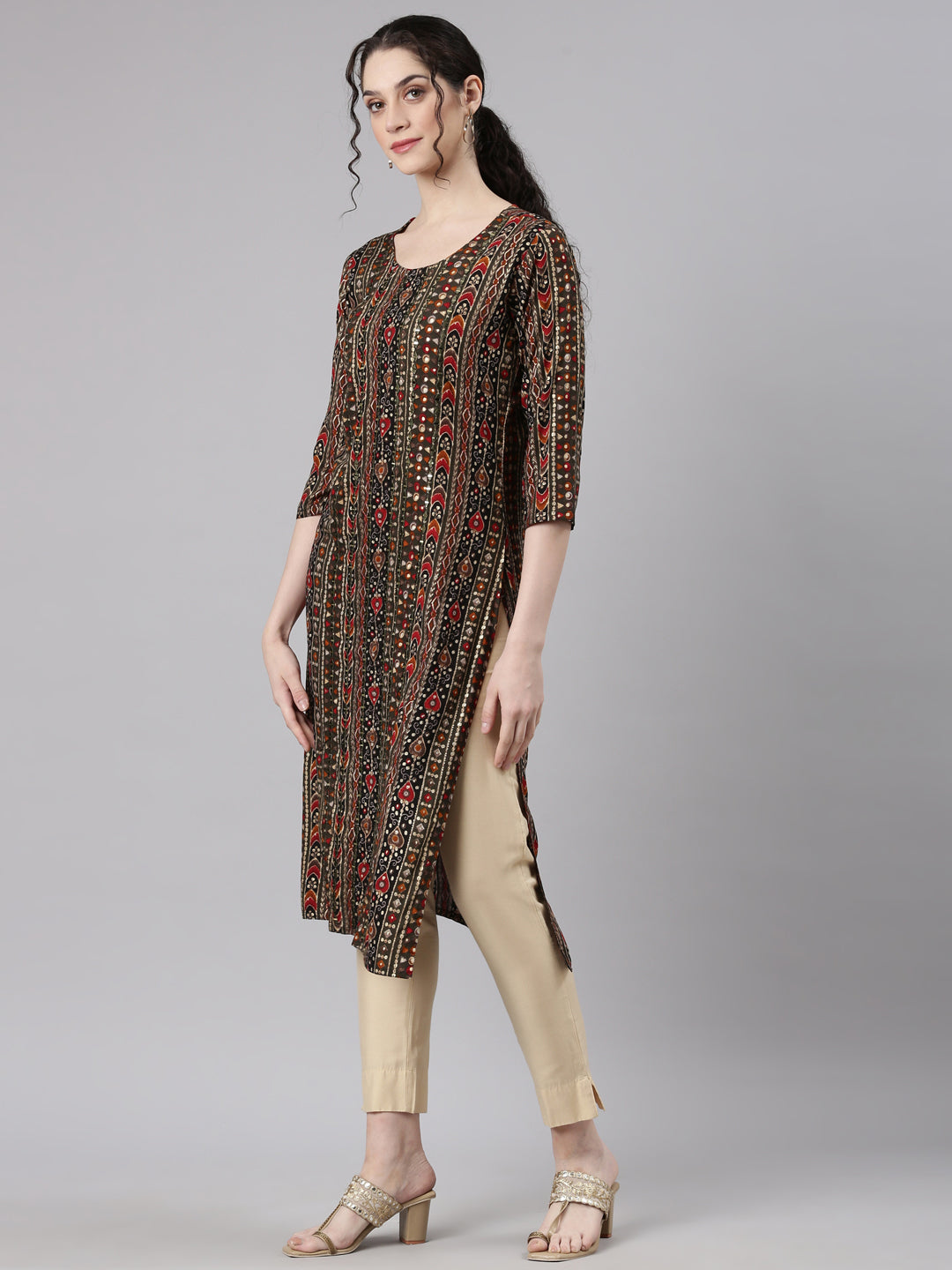 Neerus Olive Straight Casual Embellished Kurtas