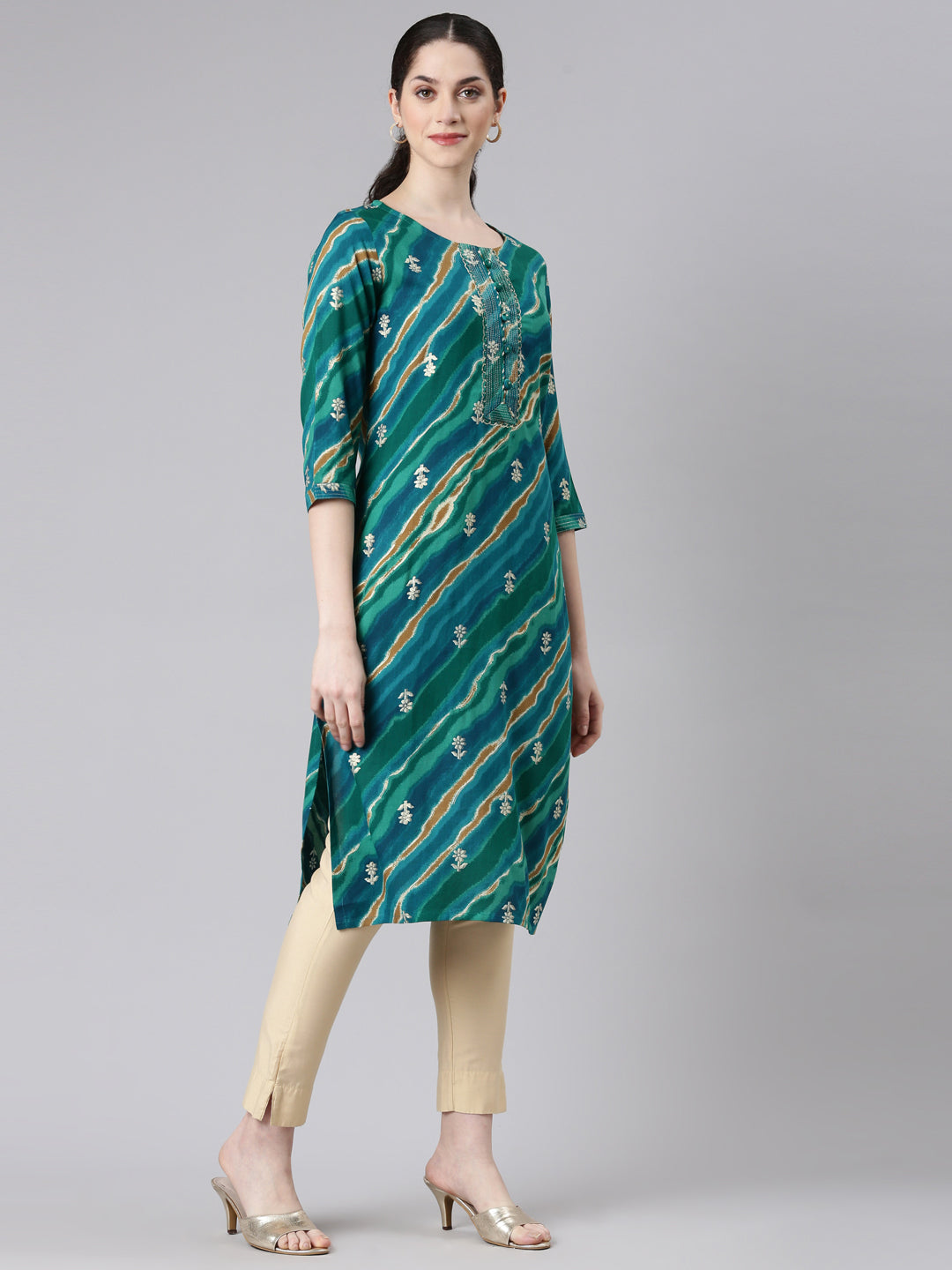 Neerus Green Straight Casual Striped Panelled Kurtas