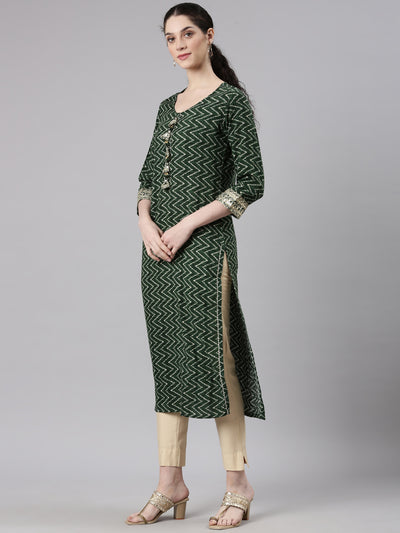 Neerus Green Straight Casual Chevron Kurtas