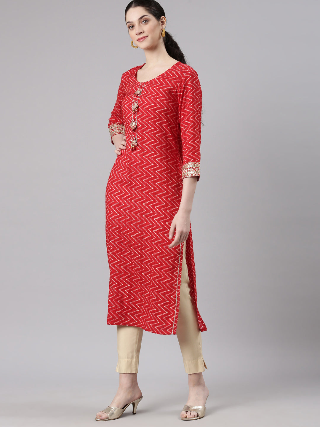 Neerus Red Straight Casual Chevron Kurtas