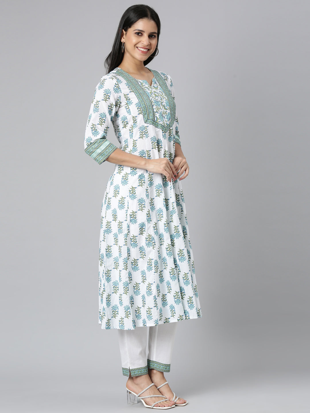 Neerus Green Panelled Straight Solid Kurta and Trousers With Dupatta