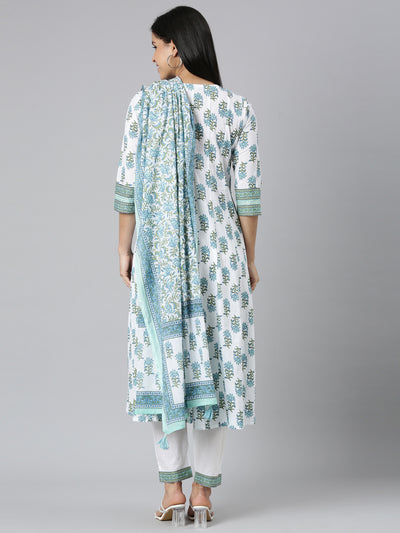 Neerus Green Panelled Straight Solid Kurta and Trousers With Dupatta