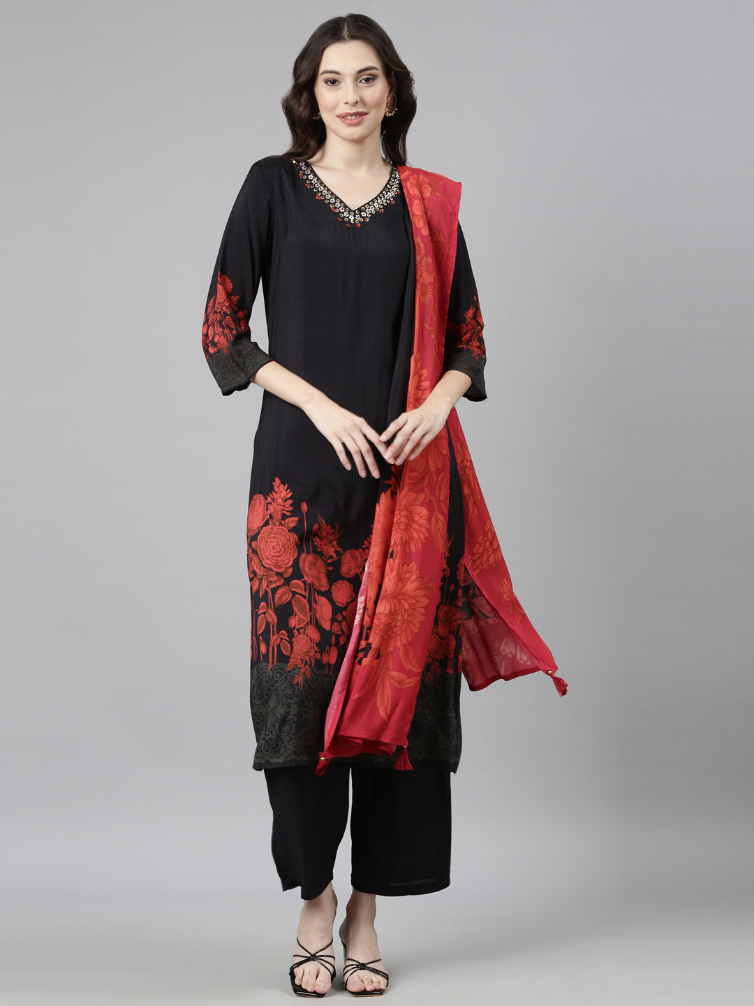 Neerus Black Casual Floral Straight Kurta and Trousers With Dupatta