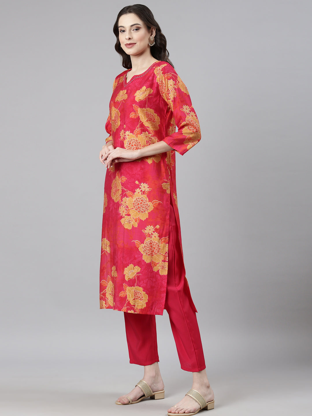 Neerus Pink Casual Floral Straight Kurta and Trousers With Dupatta