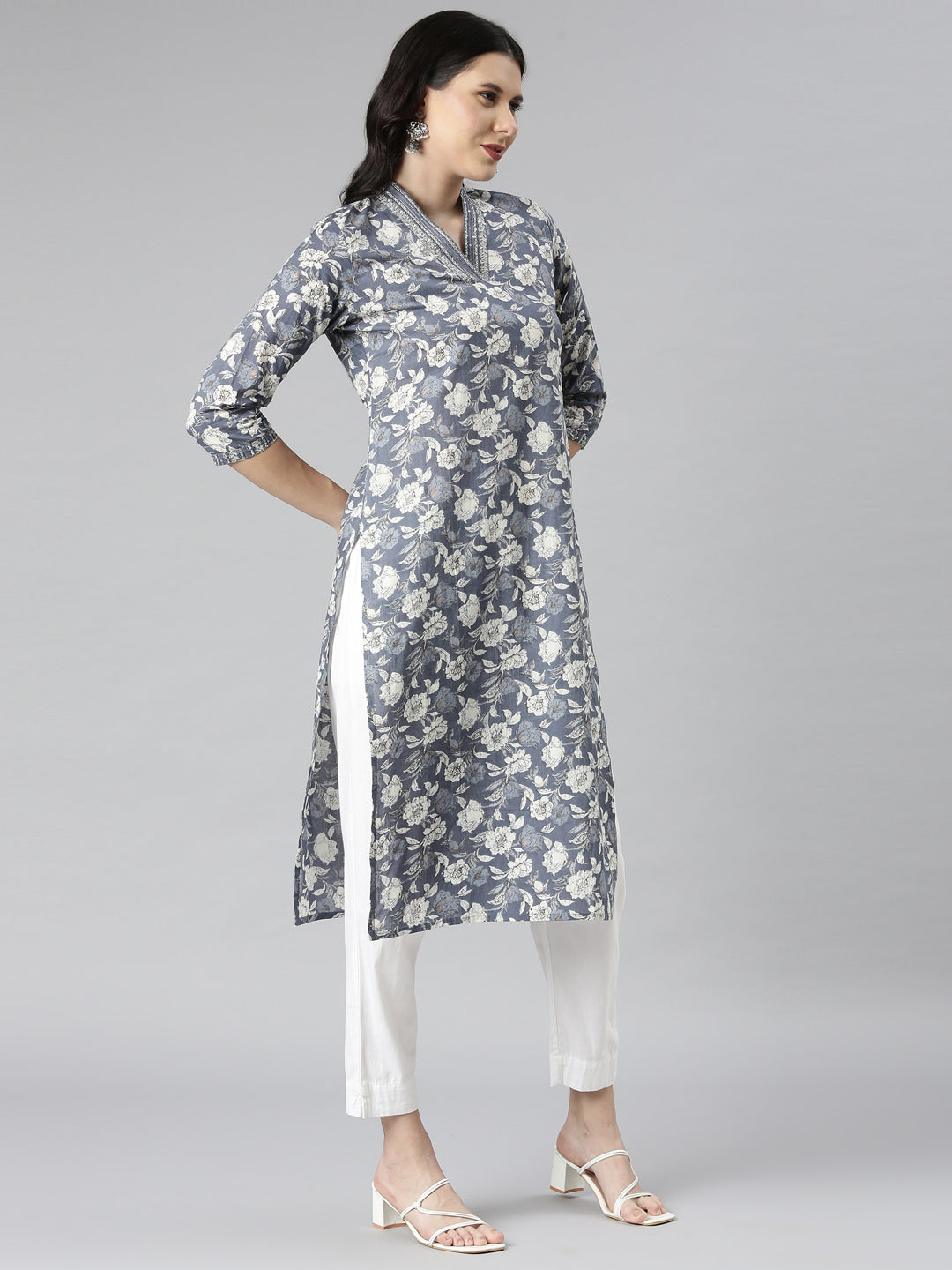 Neerus Grey Casual Floral Straight Kurtas