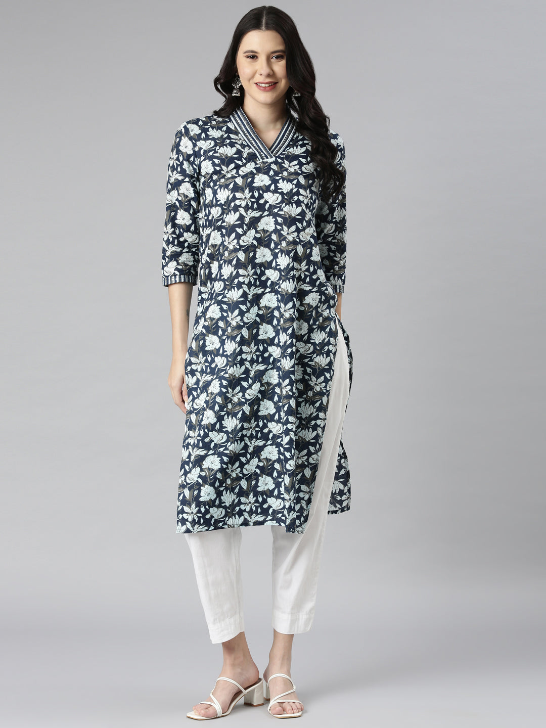 Neerus Navy Blue Casual Floral Straight Kurtas