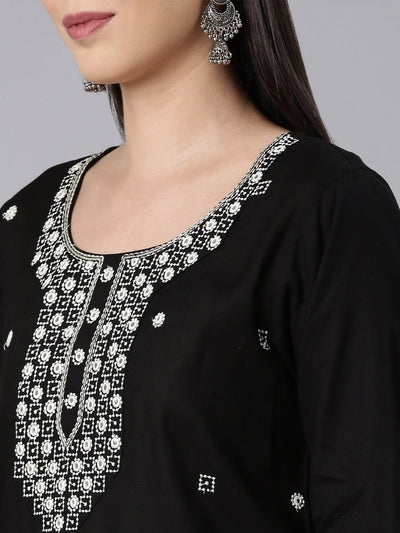 Neerus Black Straight Casual Solid Straight Kurtas