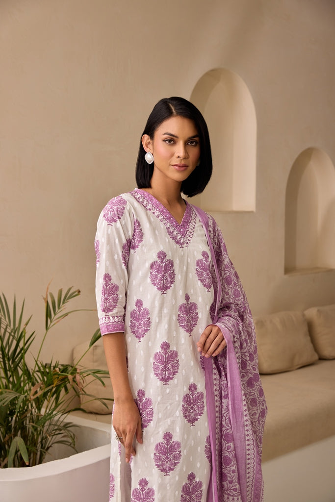 Neerus Lavender Straight Printed Kurta And Trousers With Dupatta