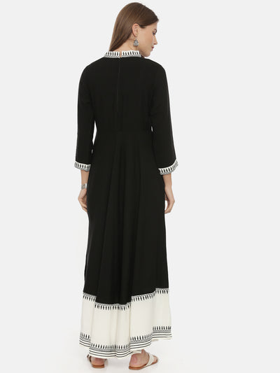 Neeru's Black Printed Anarkali Kurta