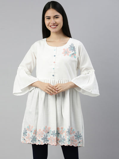 Neeru's White Color Cotton Fabric Kurta