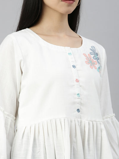 Neeru's White Color Cotton Fabric Kurta