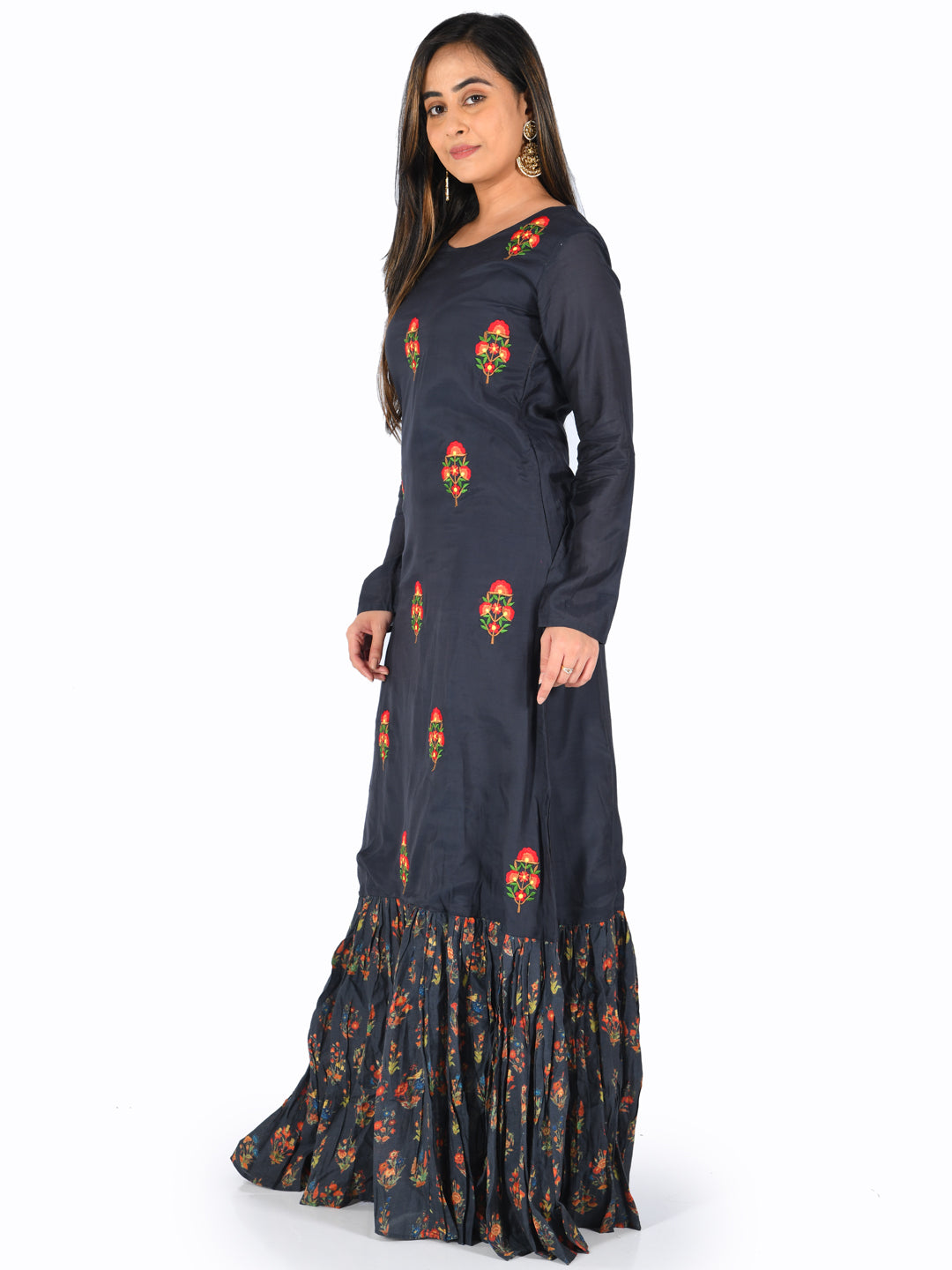 Neeru's Navy Embroidered Straight Kurta