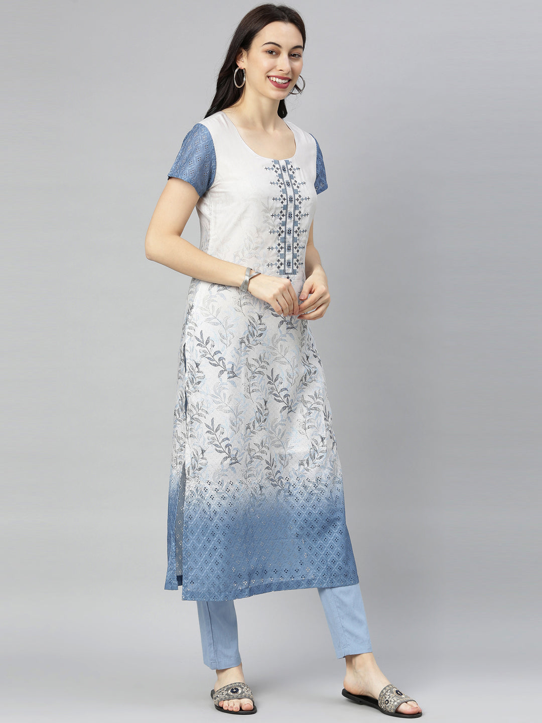 Neeru's Blue Printed Straight Kurta